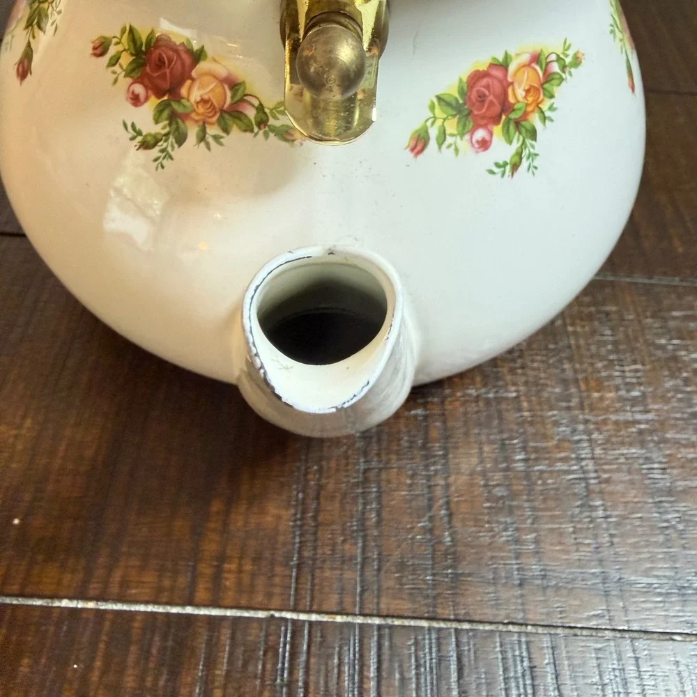 Royal Albert Old Country Roses Enamel‎ Tea Kettle Vintage Floral Teapot Brass